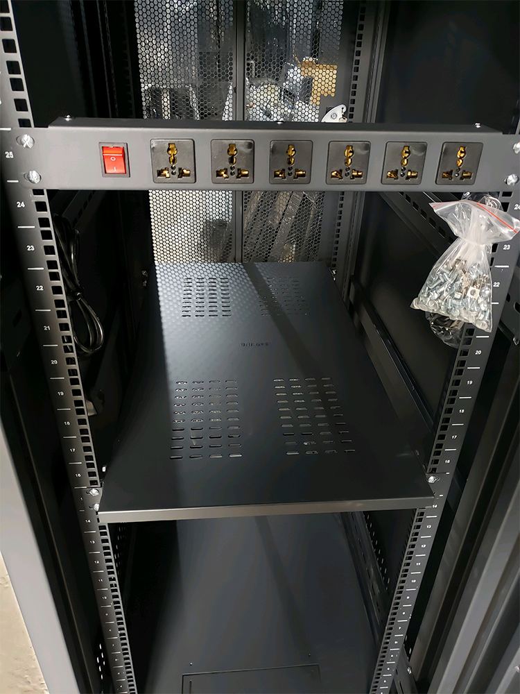 Khay cố định tủ rack 42U Khay cố định tủ rack 42U