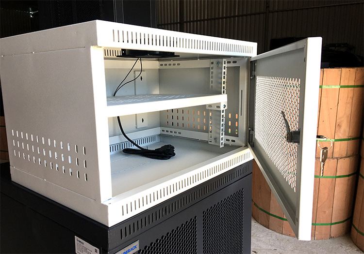 Khay cố định tủ rack 6U Khay cố định tủ rack 6U