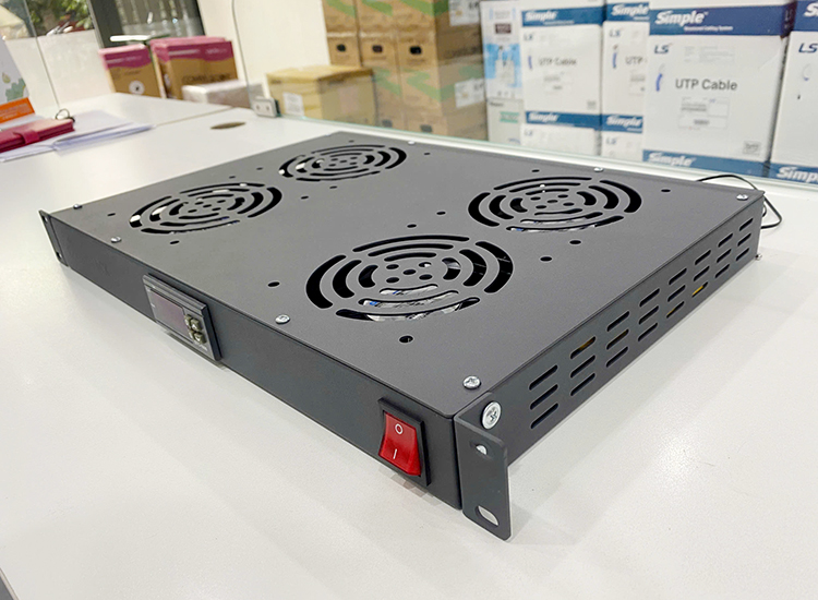 Khay quạt 1U gắn rack cảm biến nhiệt độ Unirack
