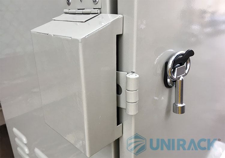 Khóa cửa trước của tủ rack 15u ngoài trời Khóa cửa trước của tủ rack 15u ngoài trời