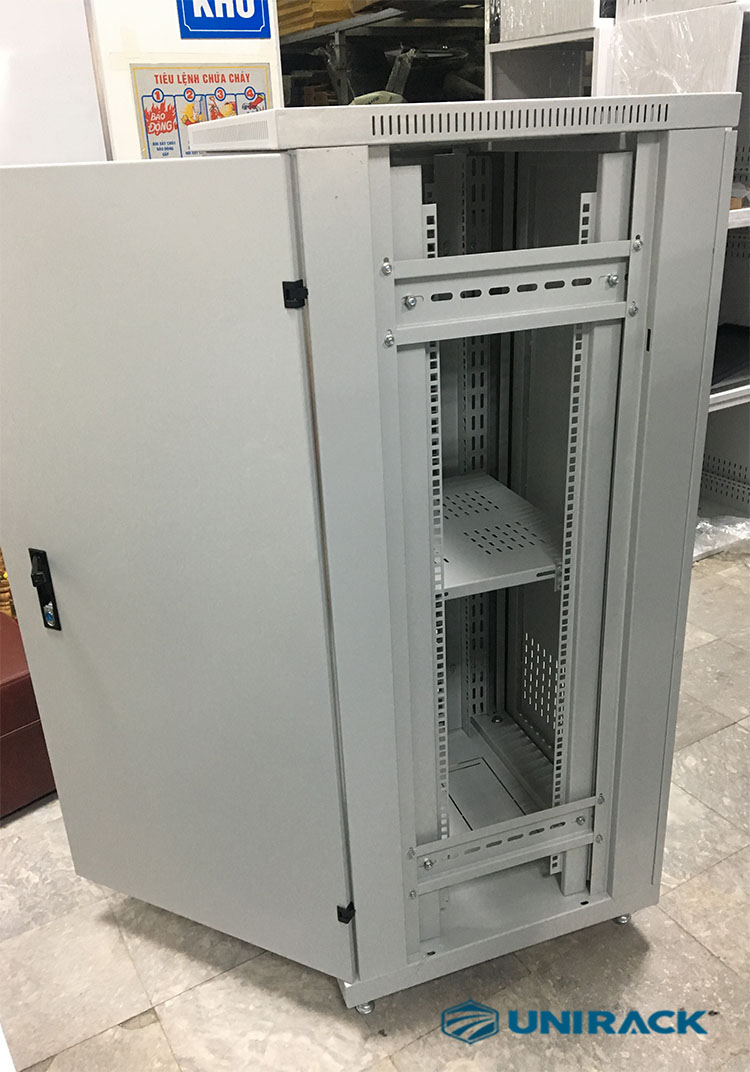 Tủ rack 27U Unirack sản xuất theo đơn đặt hàng Tủ rack 27U Unirack sản xuất theo đơn đặt hàng