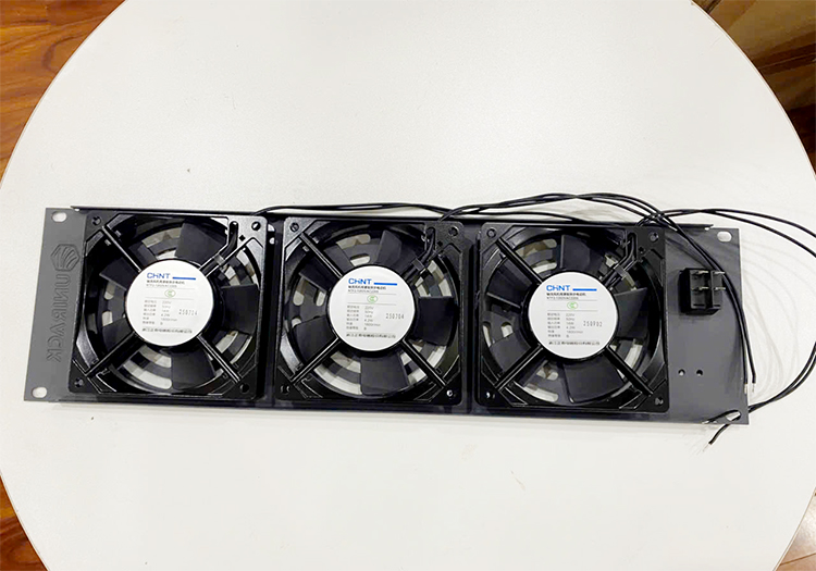 Quạt tản nhiệt tủ Rack Server Unirack Quạt tản nhiệt tủ Rack Server Unirack