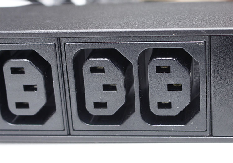 Thanh quản lý nguồn PDU 24 Unirack Thanh quản lý nguồn PDU 24 Unirack