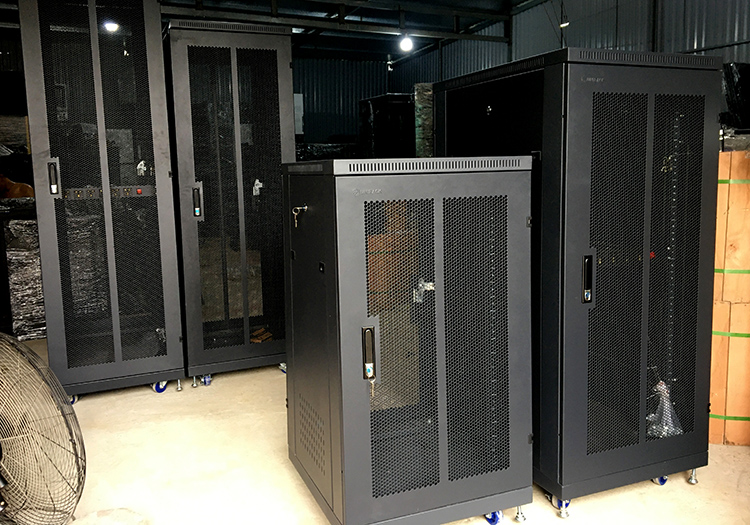 Tủ rack 20U D600, Tủ mạng 20U D600 UNR 20UD600-2CL Tủ rack 20U D600, Tủ mạng 20U D600 UNR 20UD600-2CL