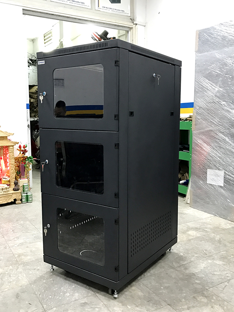 Tủ rack 27U, 3 cửa Mika sản xuất theo yêu cầu
