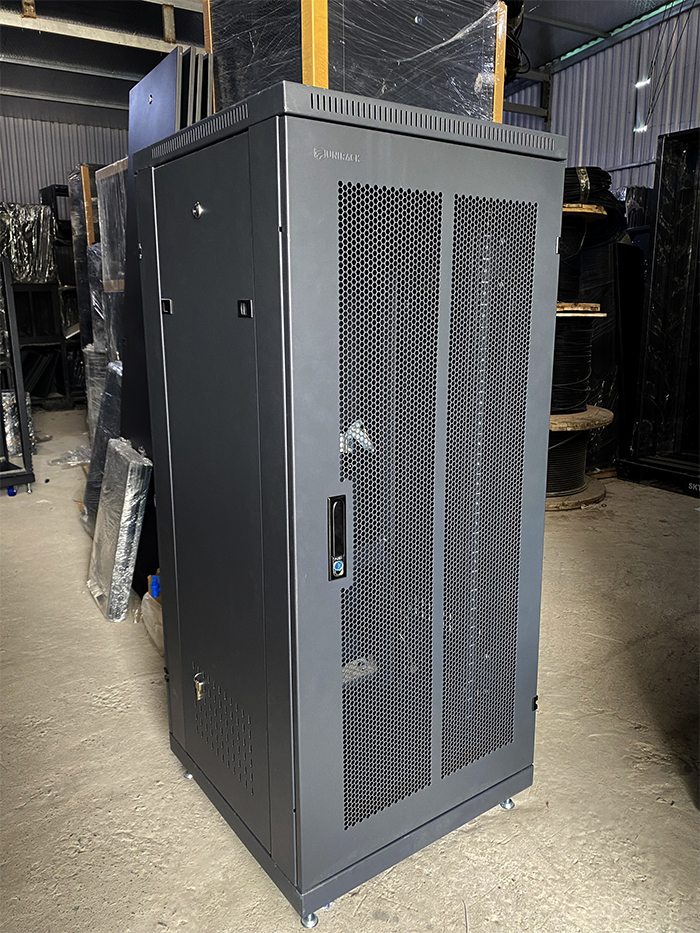 Tủ rack 27U D600 hãng UNIRACK Tủ rack 27U D600 hãng UNIRACK