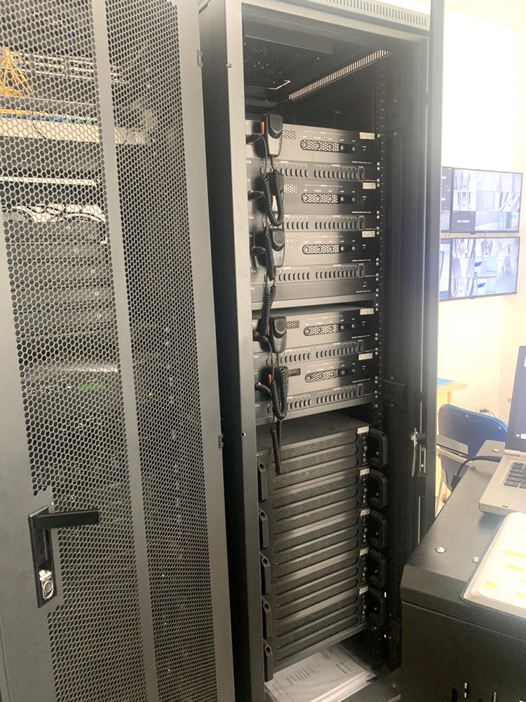 Tủ rack 42U D1000, Tủ mạng 42U D1000, UNR-42UD1000-2CL Tủ rack 42U D1000, Tủ mạng 42U D1000, UNR-42UD1000-2CL