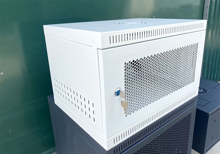 Kích thước tủ rack 6U Unirack màu trắng được ưa chuộng Kích thước tủ rack 6U Unirack màu trắng được ưa chuộng