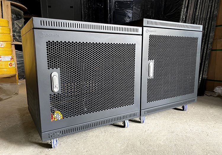 Tủ rack 9U D500 Unirack Tủ rack 9U D500 Unirack
