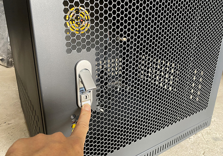 Tủ rack 9U D500 Unirack Tủ rack 9U D500 Unirack
