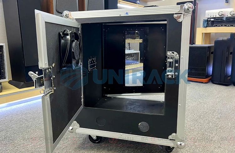 Tủ âm thanh gỗ chuyên nghiệp Unirack