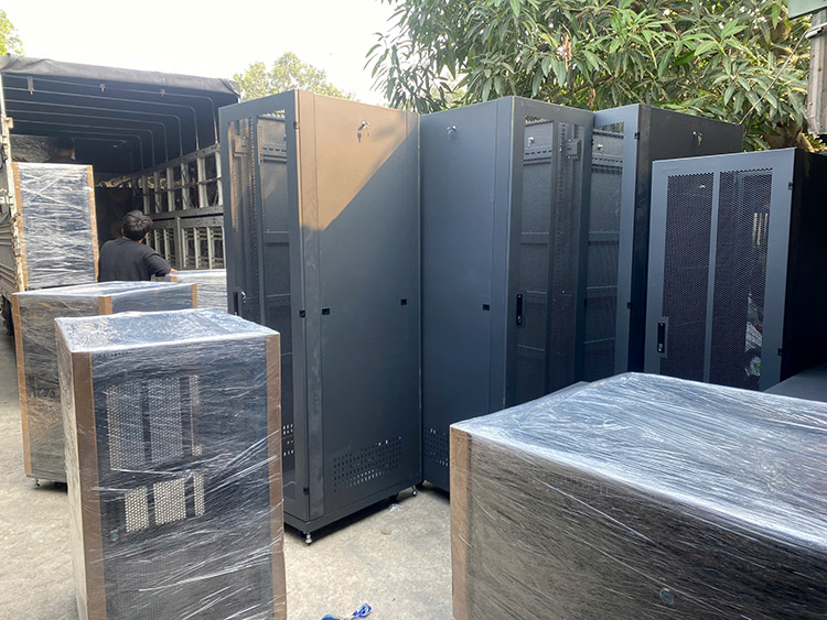 Tủ rack Unirack Tủ rack Unirack