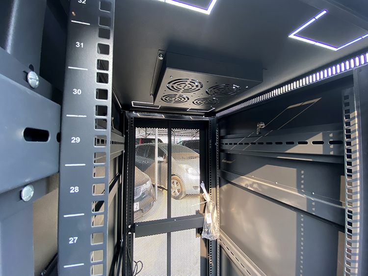 ủ rack được làm từ vật liệu thép CT3 cao cấp