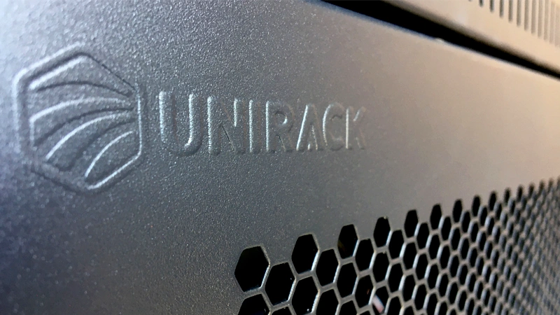 Đặc điểm nhận biết Tủ Rack Unirack chính hãng